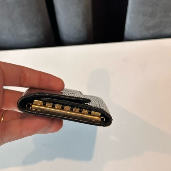 Louis Vuitton Epi Black Key Case 6 - Picture 3 of 11